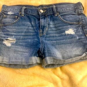 Cute jean shorts!